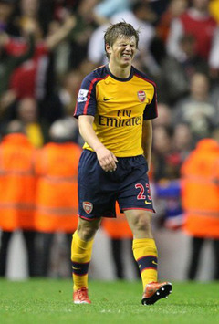 EPL: Andrey Arshavin, Liverpool - Arsenal (PA)