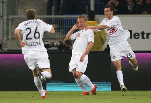 Bundesliga: 1899 Hoffenheim - Hertha BSC Berlin, Jubel nach dem 1:0 der Berliner (firo)