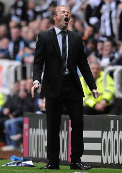 Newcastle manager Alan Shearer rues another missed chance during the game against Portsmouth