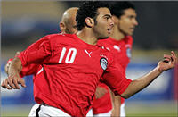 عماد متعب لاعب الأهلي المصري