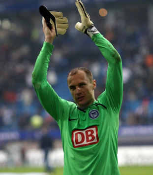 Jaroslav Drobny hielt den Punkt für die Hertha in Hamburg fest (firo)