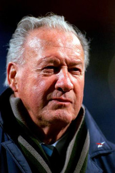 Nat Lofthouse - Bolton Wanderers (PA)