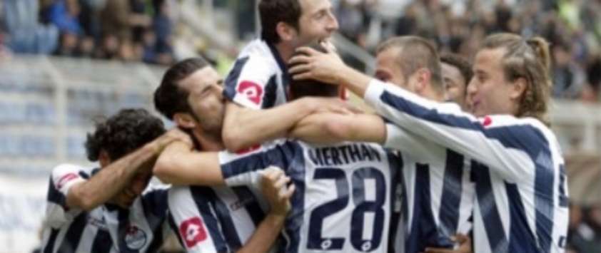 Bank Asya Birinci Lig: Kasımpaşasporlu oyuncuların gol sevinci (kasimpasaspor.org.tr)