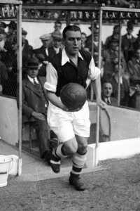 Eddie Hapgood, Arsenal (Barratts/S&G and Barratts/EMPICS Sport)
