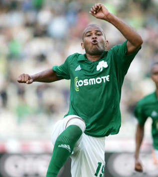 Greek Super League: Panathinaikos v AEK / Gabriel (INTIME)