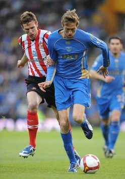 EPL: Calum Davenport - Peter Crouch, Portsmouth - Sunderland (PA)