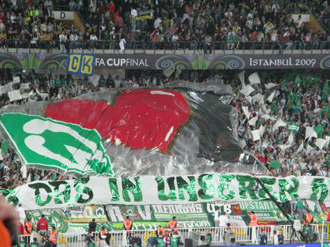 Werder Fans mit ihrer Choreographie (Goal.com)