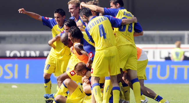 Festa di gruppo per il Chievo: nel 2009/10 sarà ancora Serie A! (Grazia Neri)