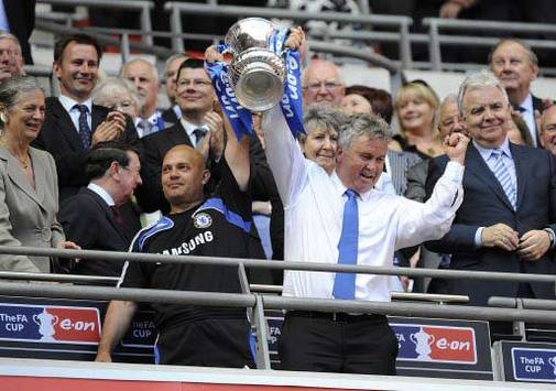 Guus Hiddink Does Not Want Chelsea Return - As He Feels He Is Too Old For Club Management