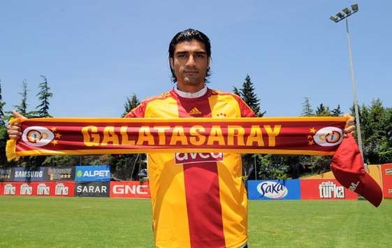 Turkcell Süper Lig: Galatasaray'ın yeni transferi Mustafa Sarp (galatasaray.org)