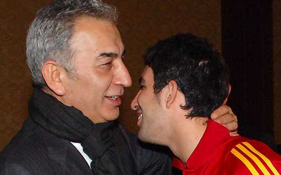 Turkcell Süper Lig: Galatasaray Başkanı Adnan Polat ve Arda Turan (Galatasaray) (galatasaray.org)