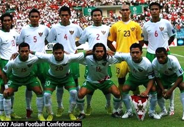 Skuat Merah-Putih saat tampil di Piala Asia 2007 yang digelar di kandang sendiri.