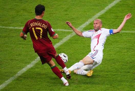 Cristiano Ronaldo vs Zinedine Zidane