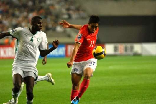 Hawsawi and Lee Keun Ho, South Korea-Saudi Arabia