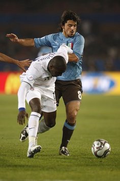 2009 FIFA Confederations Cup: Jozy Altidore - Gennaro Gattuso , United States - Italy (PA)
