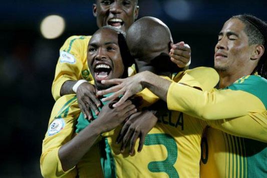 Südafrika feiert ersten Sieg beim Confed-Cup (PA)