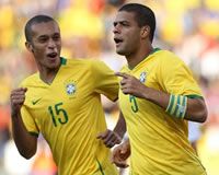 Brazil's Felipe Melo celebrates his header against the USA in the Confederations Cup