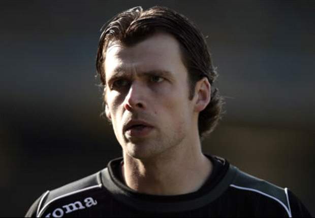 Official: Reading sign goalkeeper Stuart Taylor
