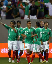 Giovani Dos Santos - Carlos Vela - Mexico-Venezuela (Mexsport) 