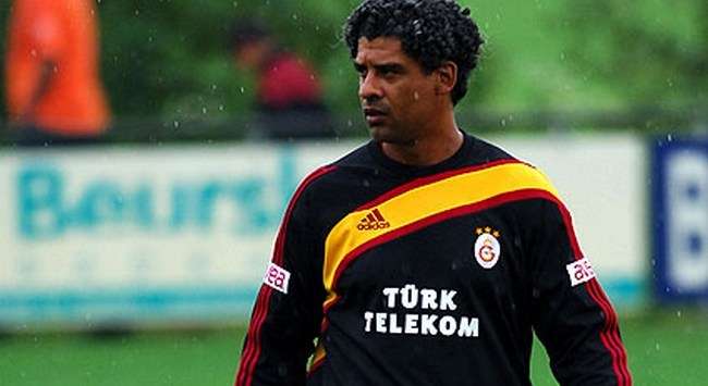 Franck Rijkaard (Galatasaray Teknik Direktörü) (galatasaray.org)