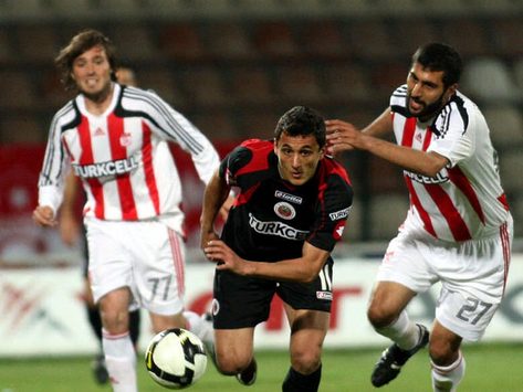 Turkcell Süper Lig: Mustafa Pektemek (Gençlerbirligi) - Sedat Bayrak (Sivasspor) (genclerbirligi.org.tr)