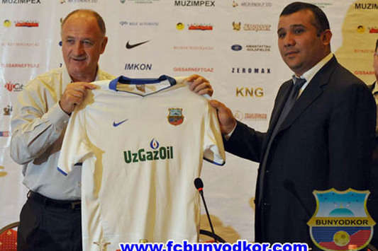 Azerbaycan: Luis Felipe Scolari, Bunyodkor'a imza attı