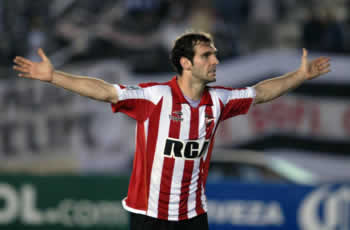 Estudiantes First Finalists