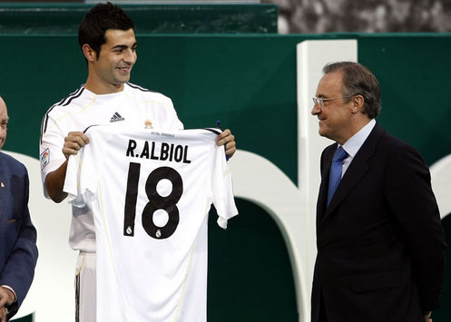 De La Red Will Get His Number Back When He Returns - Real Madrid's Albiol