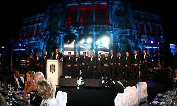 Besiktas title celebration in Dolmabahce Palace - Istanbul (bjk.com.tr)