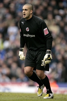 Adam Federici, Reading