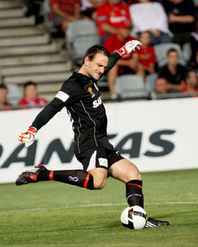 Eugene Galekovic, Adelaide United