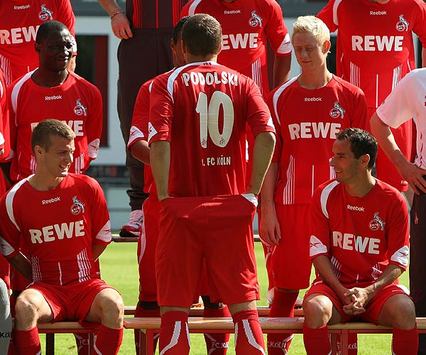 Podolski hat beim 1. FC Köln wieder die Hosen an (firo)
