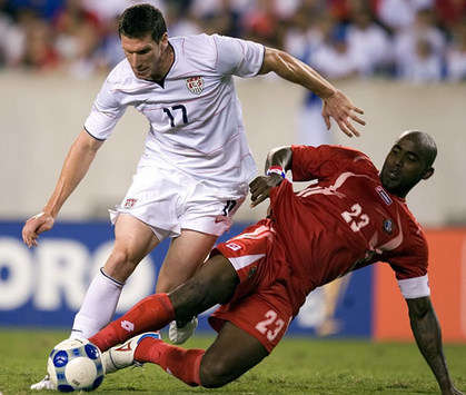 Knny Cooper - USA - Felipe Baloy -f Panama(Mexsport)