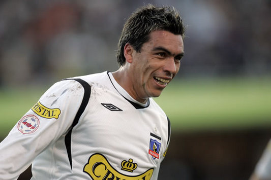 Esteban Paredes - Colo Colo (Terra.cl)