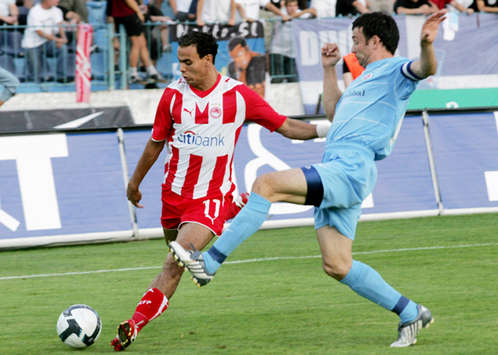 UCL: Slovan Bratislava v Olympiakos (INTIME)