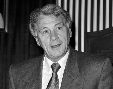 Sir Bobby Robson (PA)