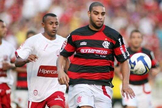 Brezilya: Adriano (Flamengo)