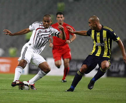 Mert Nobre (Besiktas) - Fabio Alves Da Silva (Bilica) (Fenerbahce) (bjk.com.tr)