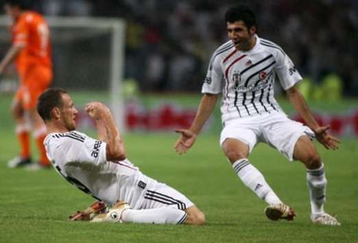 Turkcell Süper Lig: Michael Fink & İsmail Koybasi (Beşiktaş) (bjk.com.tr)
