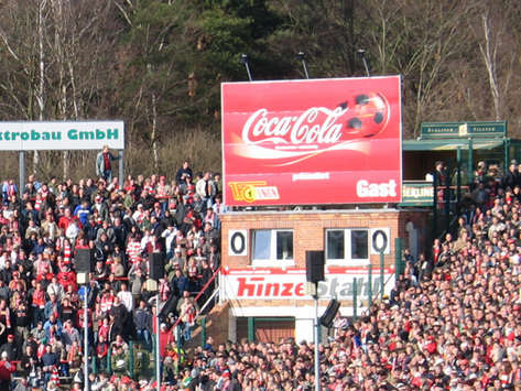 Alte Försterei, Union Berlin - Anzeigetafel mit Kultcharakter (Goal.com/Pauly)