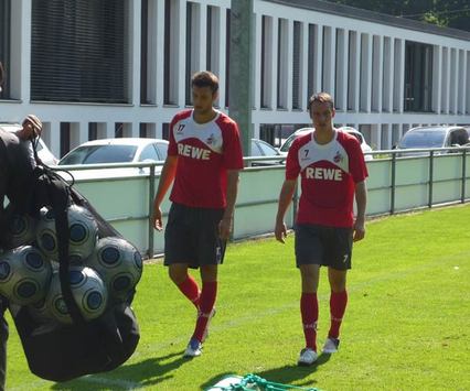 Training: Sebastian Freis und Kevin Pezzoni auf dem Weg in die Kabine (Duchateau/Goal.com)