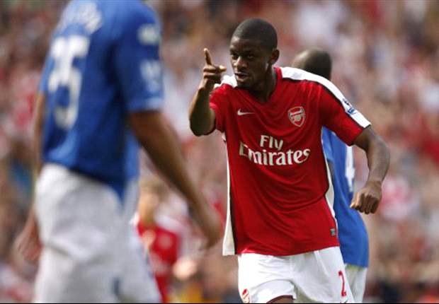 Abou Diaby Signs New Contract With Arsenal