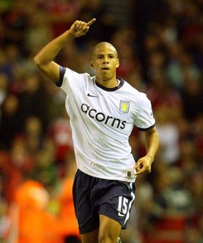 EPL: Curtis Davies, Liverpool - Aston Villa (PA)