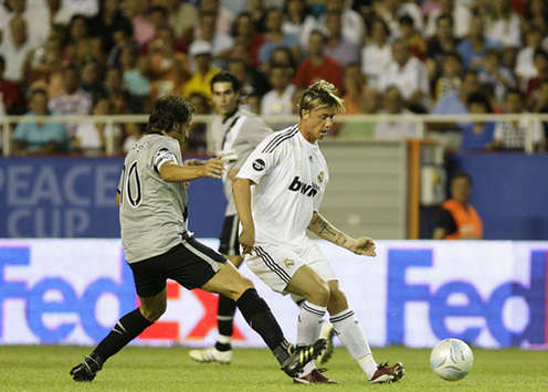 Barış Kupası: Del Piero (Juventus) - Guti (Real Madrid)