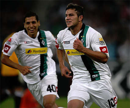 Bundesliga: Borussia Mönchengladbach - FSV Mainz 05, Bobadilla und Matmour feiern das 1:0 (firo)