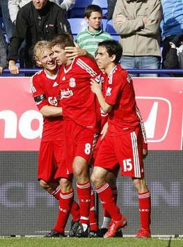 EPL: Steven Gerrard, Bolton Wanderers - Liverpool (PA)