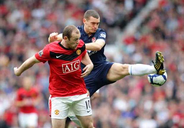 Man Utd. 2-1 Arsenal: Diaby Own Goal Hands Champions Victory