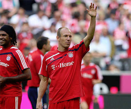 Arjen Robben gibt sein Debüt bei Bayern München (firo)