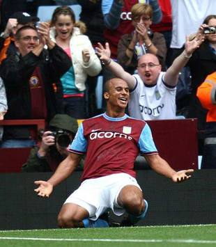 EPL: Gabriel Agbonlahor, Aston Villa - Fulham (PA)