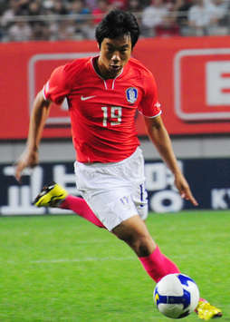 Yeom Ki-Hun, Korea (Goal.com)